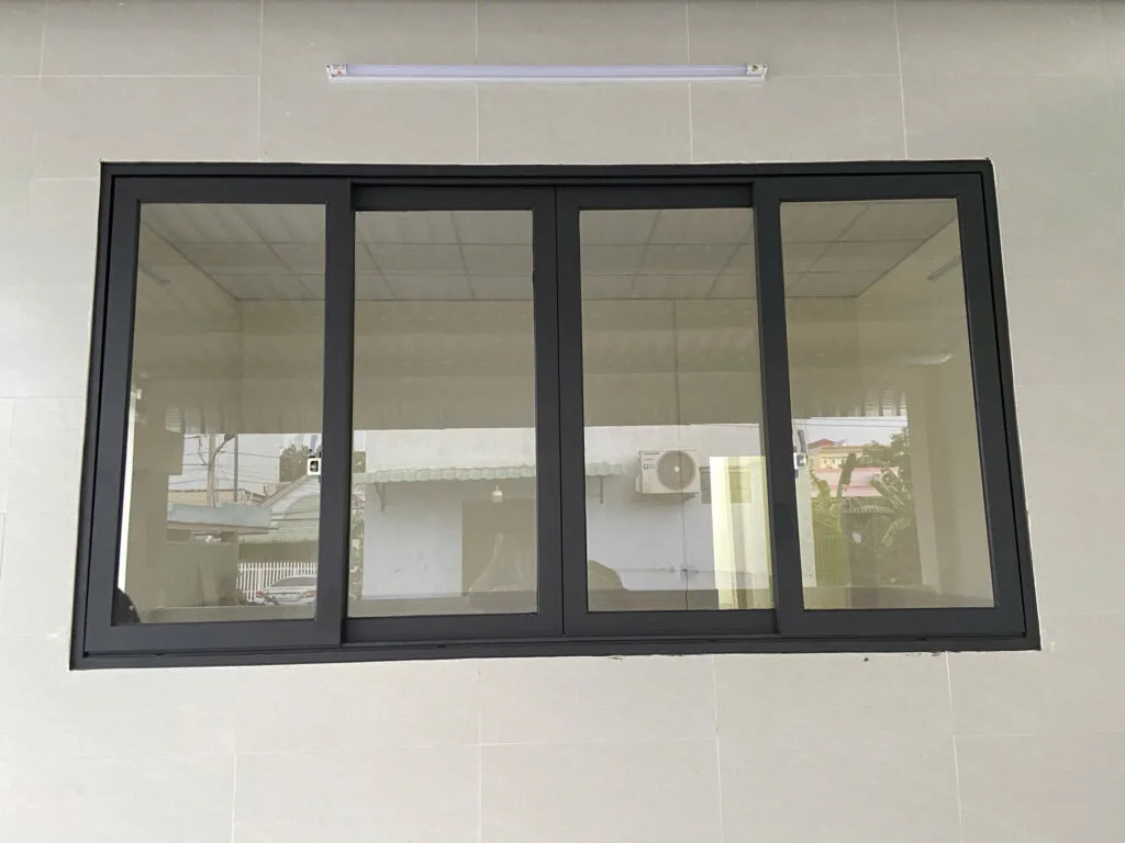 Cửa Sổ Lùa 4 Cánh Nhôm Xingfa