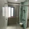 cửa lùa phòng tắm kính